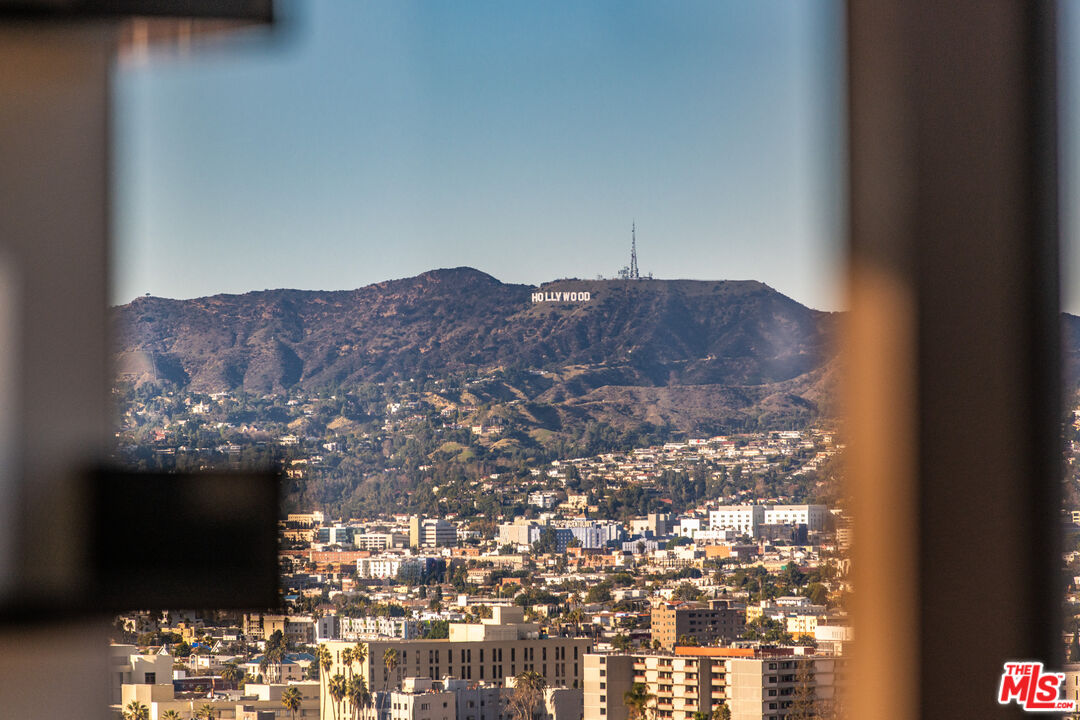 1100 Wilshire Blvd Unit: 2102