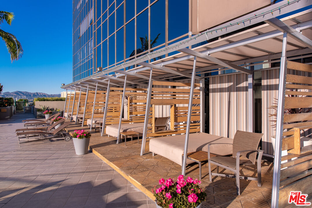 1100 Wilshire Blvd Unit: 2102