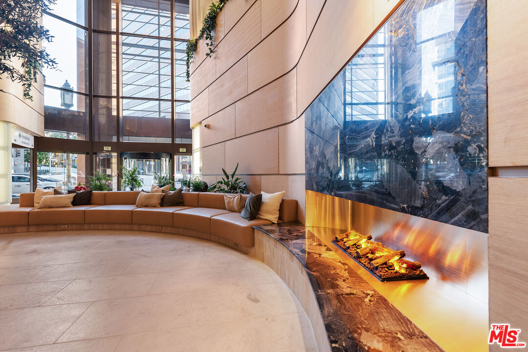 1100 Wilshire Blvd Unit: 2102