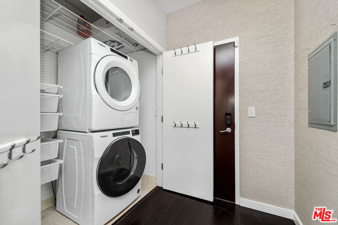 1100 Wilshire Blvd Unit: 2102