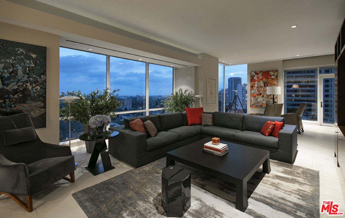 1200 Club View Dr Unit: 14S