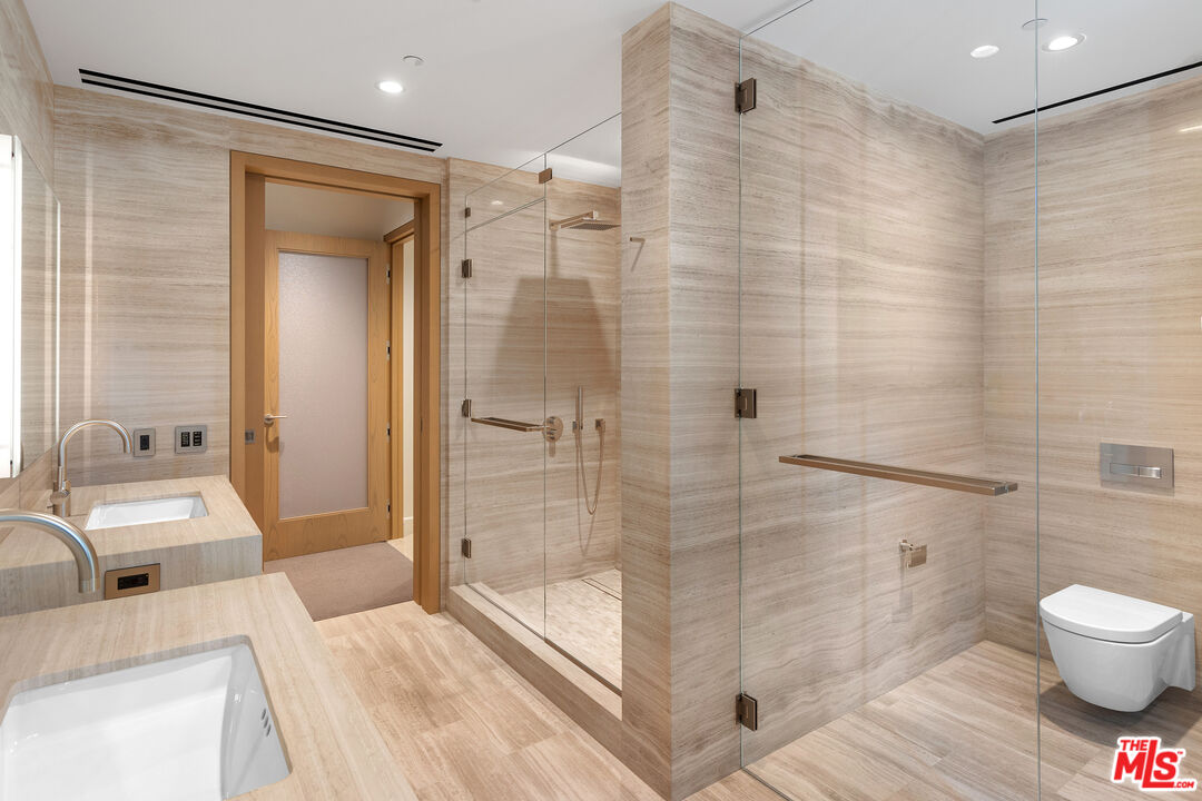 1200 Club View Dr Unit: 6N