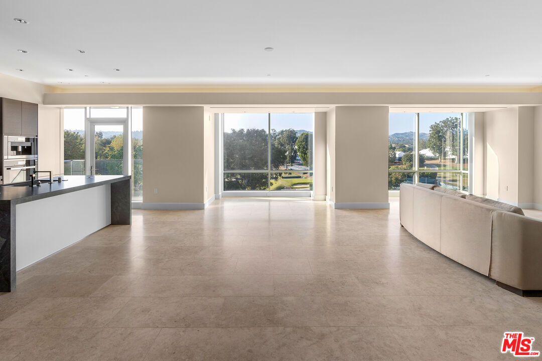 1200 Club View Dr Unit: 6N