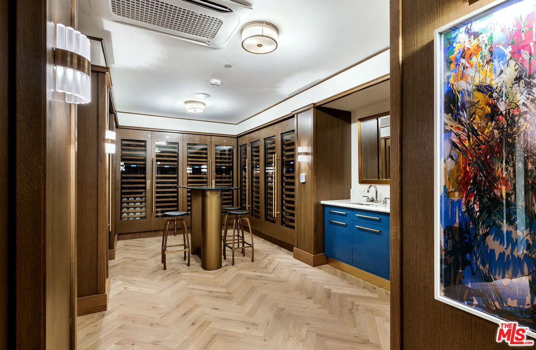 8420 Sunset Boulevard Unit: 107