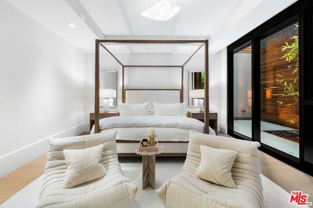 8420 Sunset Boulevard Unit: 107