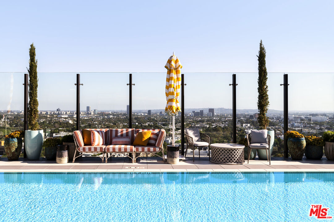 8420 Sunset Boulevard Unit: 107