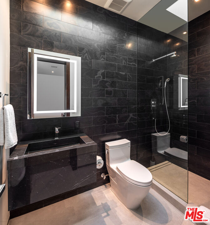 6436 Camino De La Costa