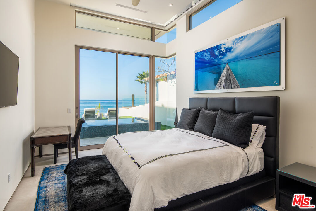 6436 Camino De La Costa