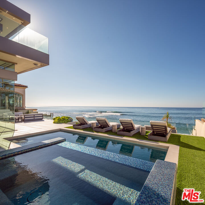 6436 Camino De La Costa