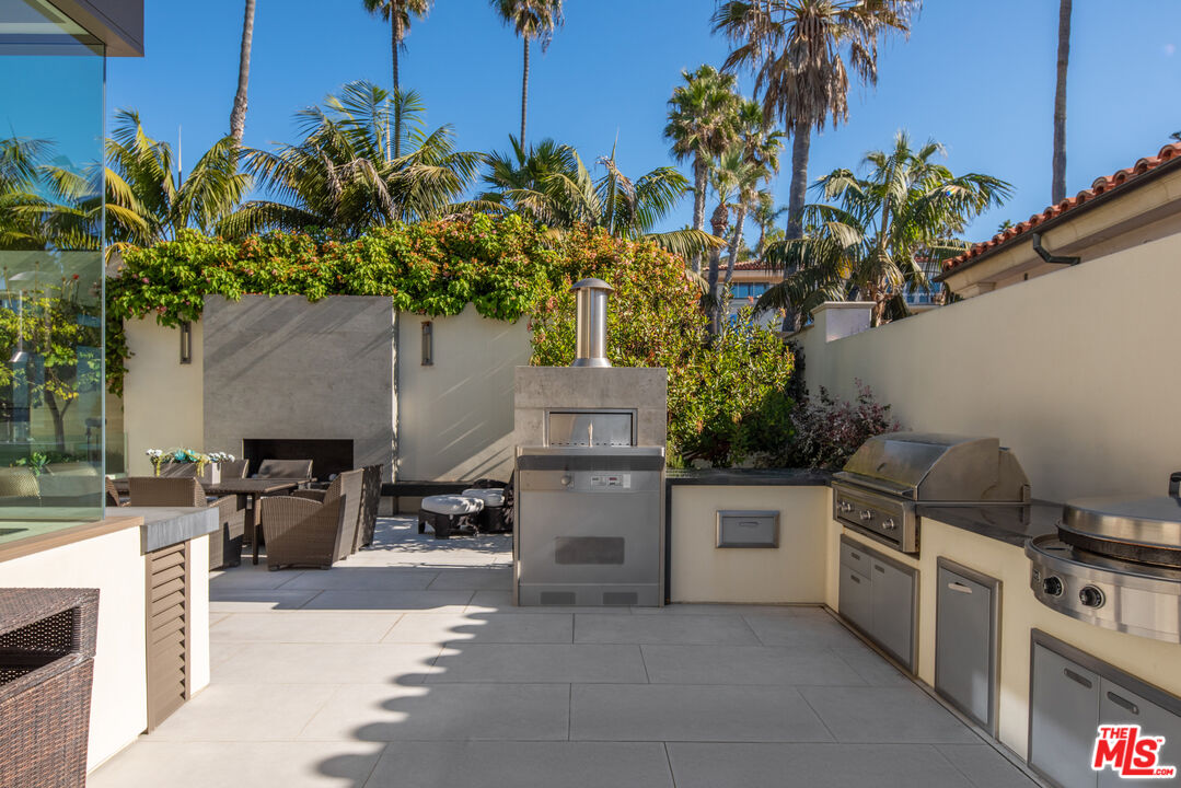 6436 Camino De La Costa