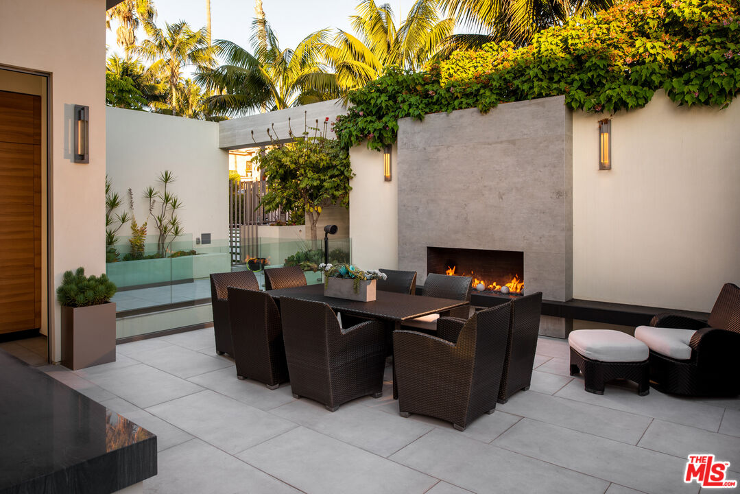 6436 Camino De La Costa