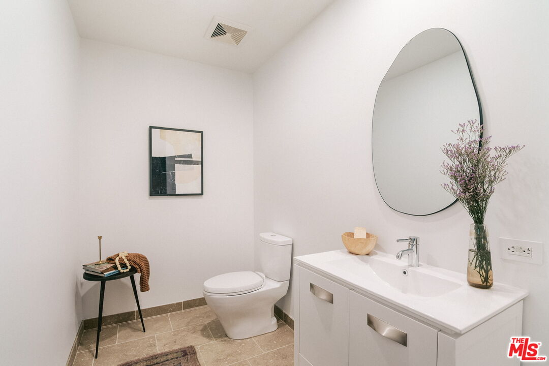 6250 Hollywood Blvd Unit: 5G