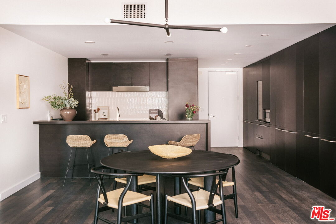 6250 Hollywood Blvd Unit: 5G