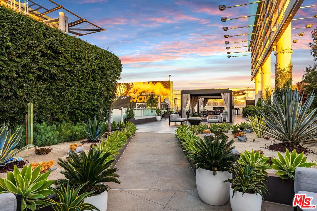 6250 Hollywood Blvd Unit: 5G