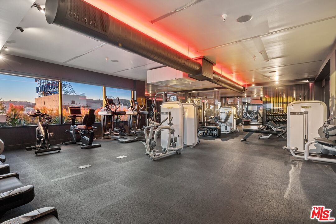 6250 Hollywood Blvd Unit: 5G