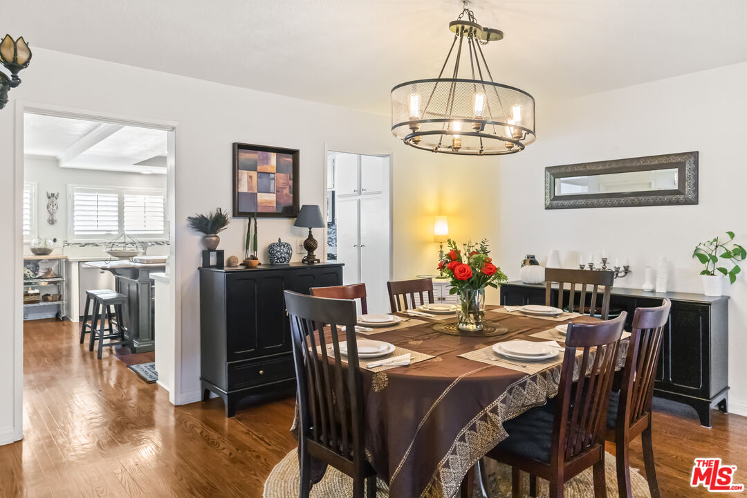 6021 Lindley Ave Unit: 11