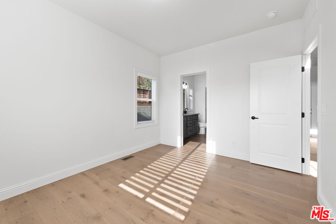3023 Prospect Ave Unit: Unit B