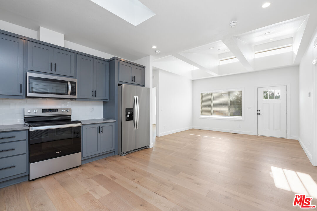 3023 Prospect Ave Unit: Unit B