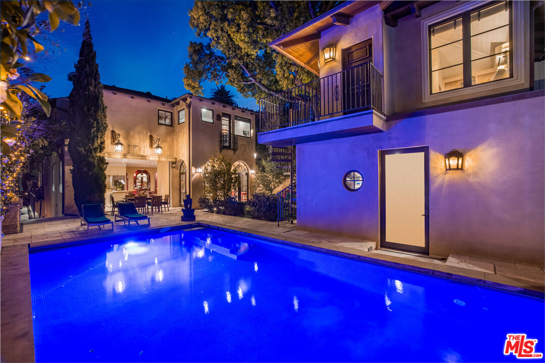 506 Palisades Ave