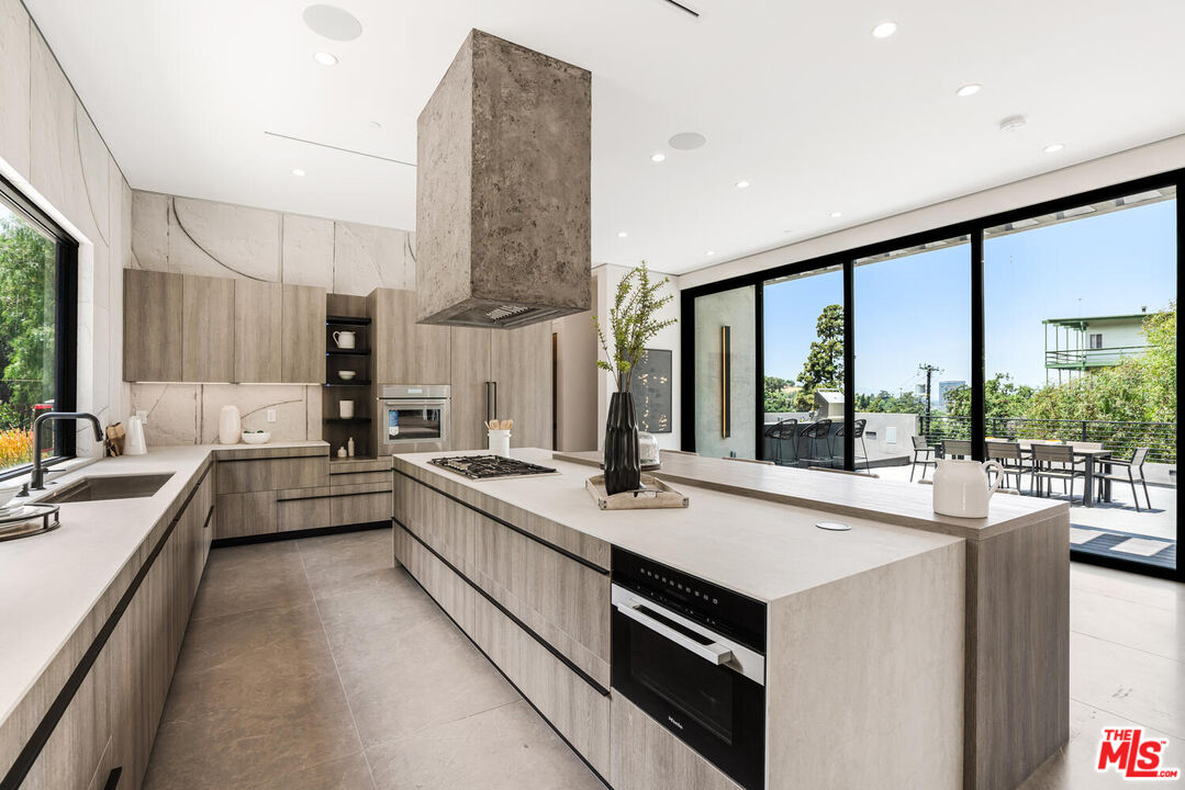 14753 W Round Valley