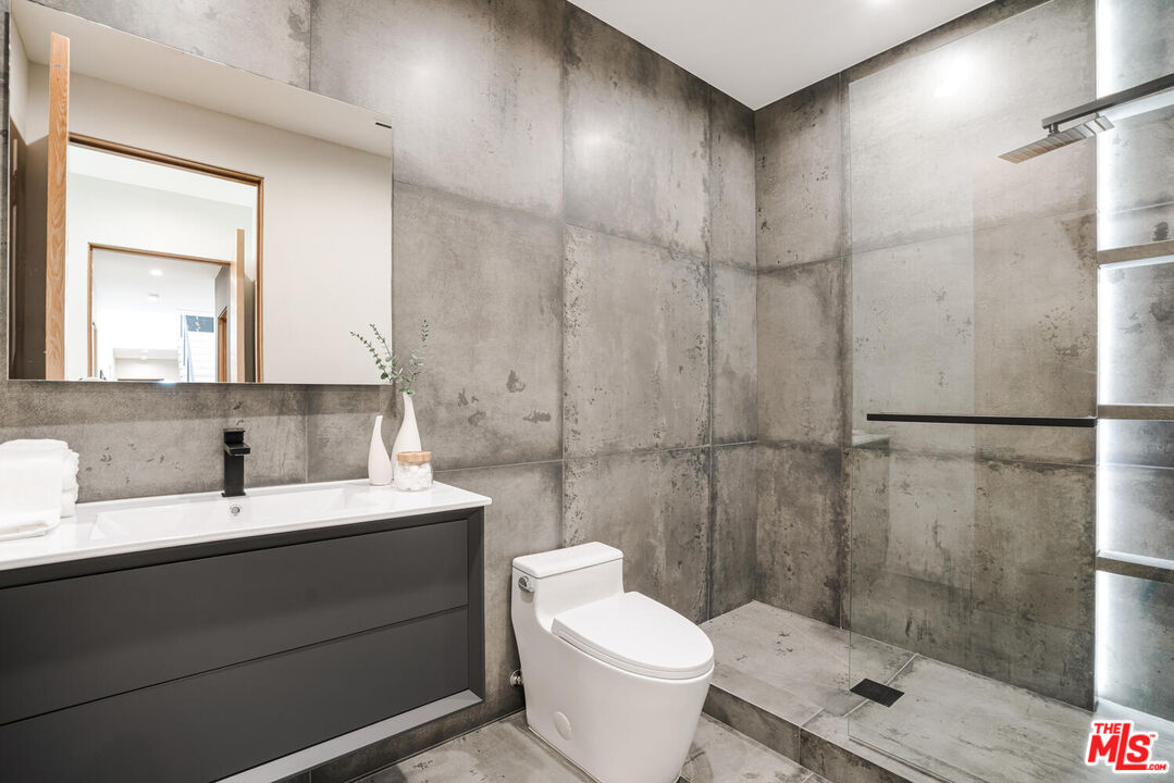 14753 W Round Valley