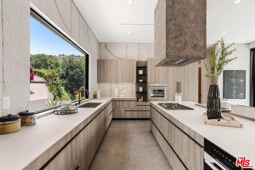 14753 W Round Valley