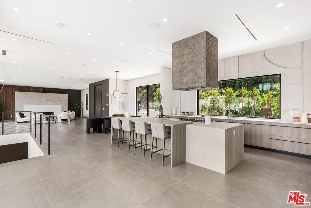 14753 W Round Valley