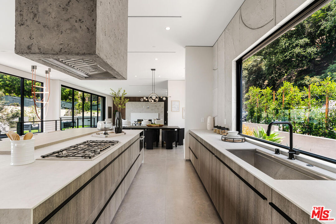 14753 W Round Valley