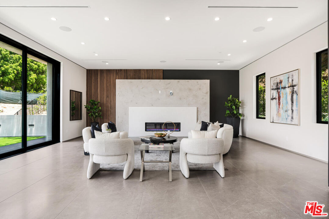 14753 W Round Valley