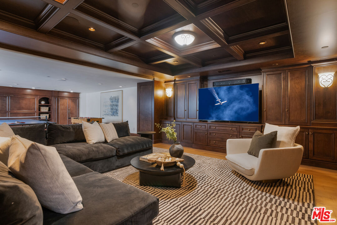 6209 Ocean Front Walk