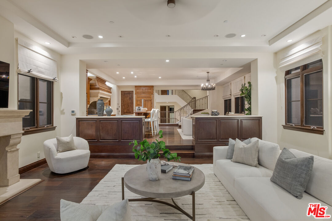 6209 Ocean Front Walk