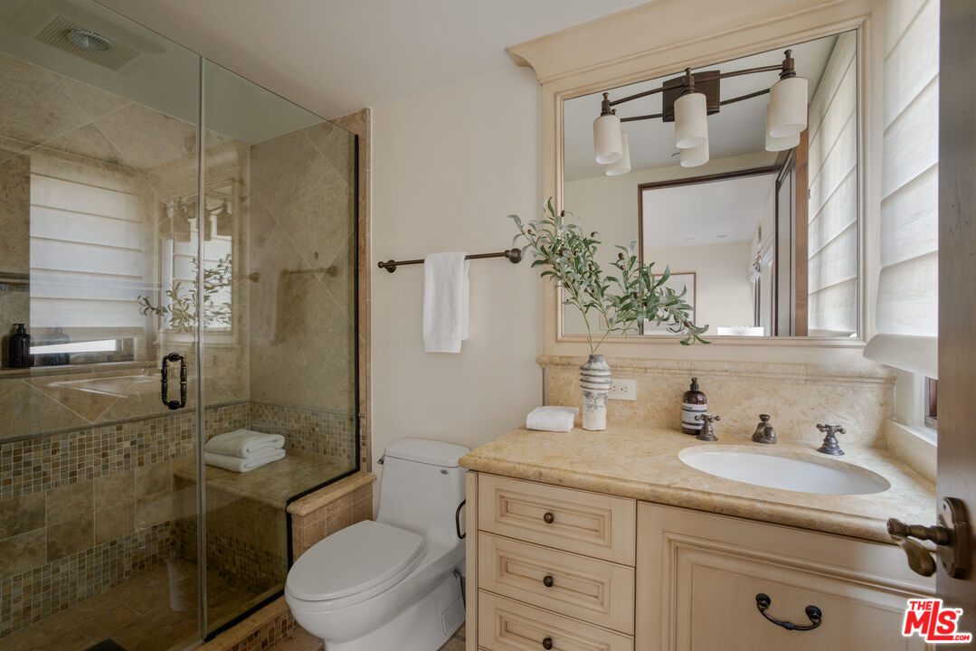 6209 Ocean Front Walk