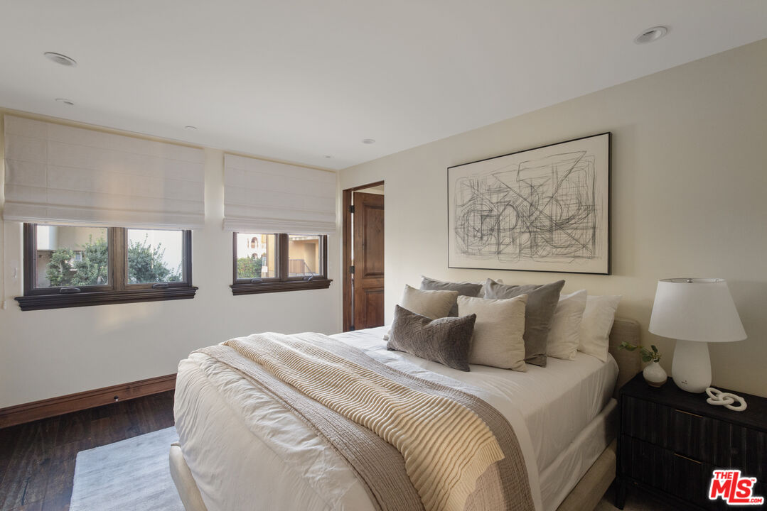 6209 Ocean Front Walk