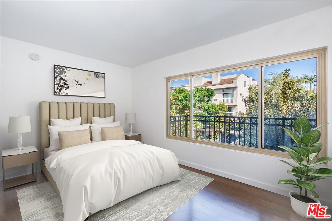 141 S Clark Dr Unit: 310