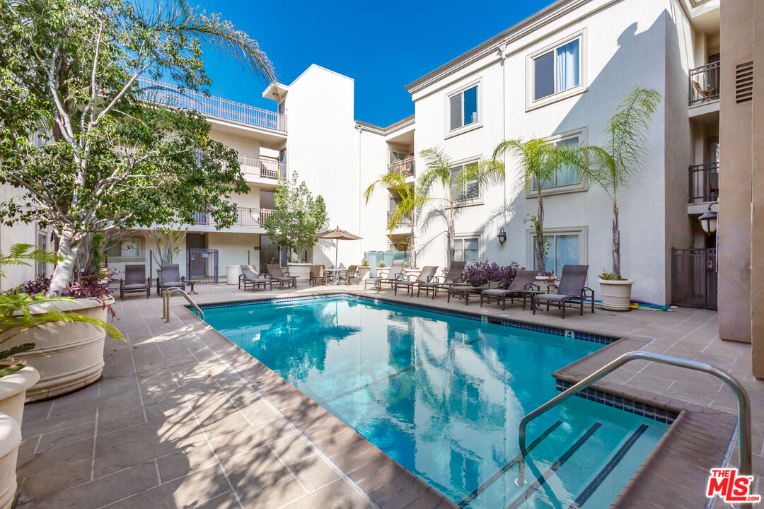 141 S Clark Dr Unit: 310
