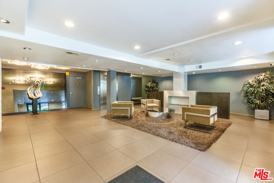 141 S Clark Dr Unit: 310