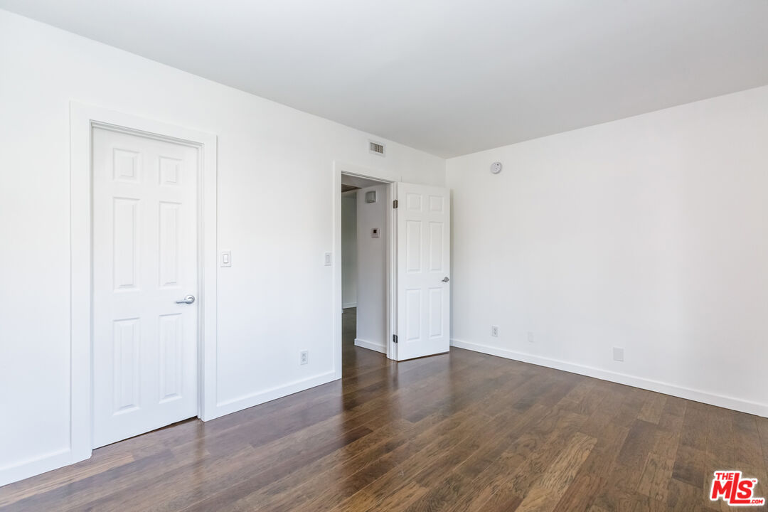 141 S Clark Dr Unit: 310