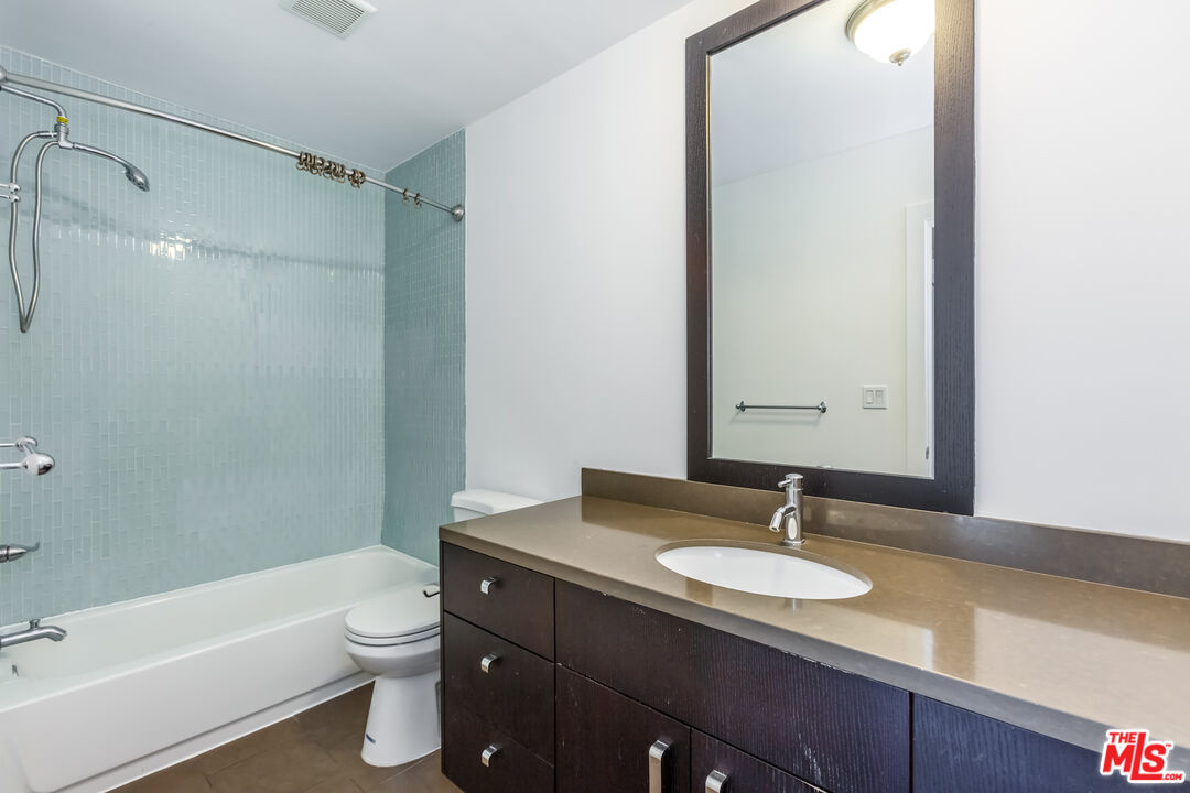 141 S Clark Dr Unit: 310