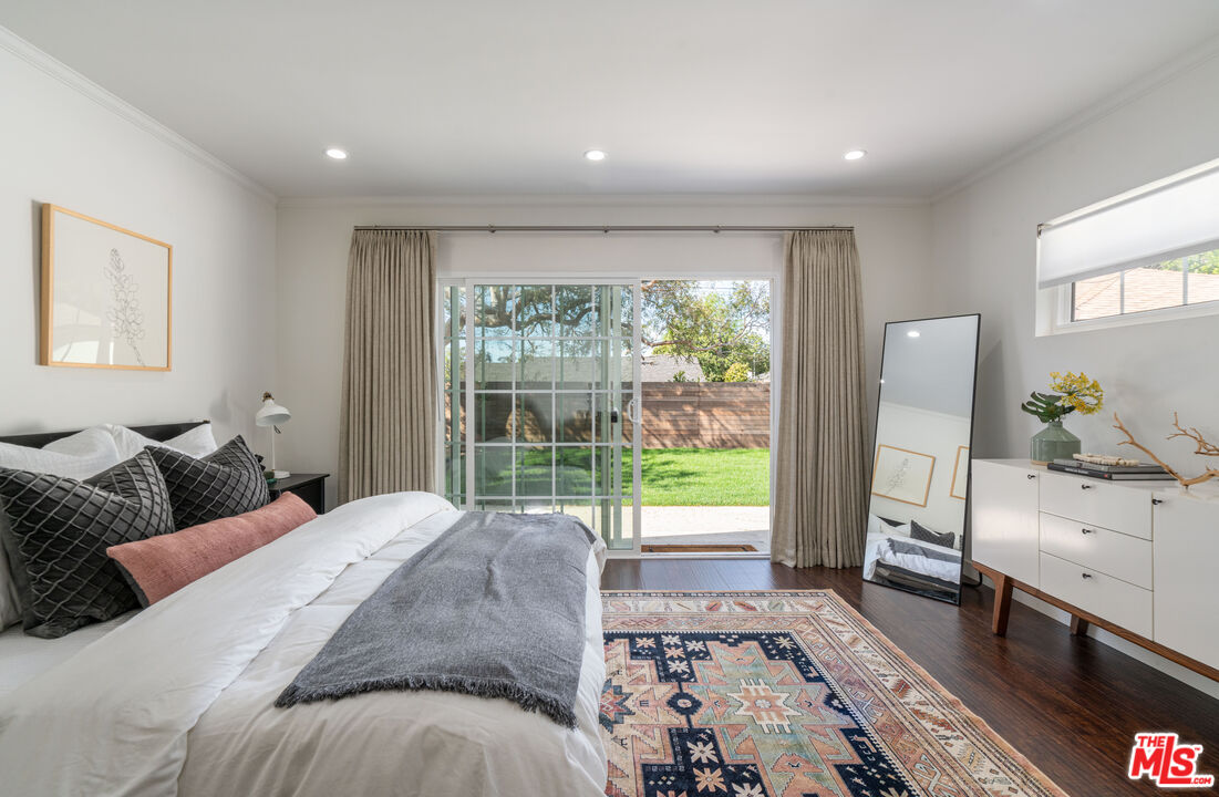 12817 Indianapolis St