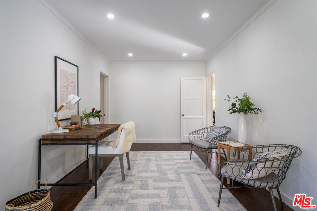 12817 Indianapolis St