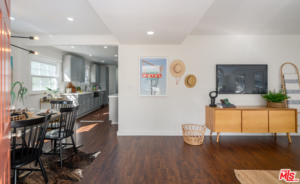 12817 Indianapolis St