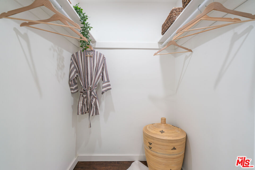 12817 Indianapolis St