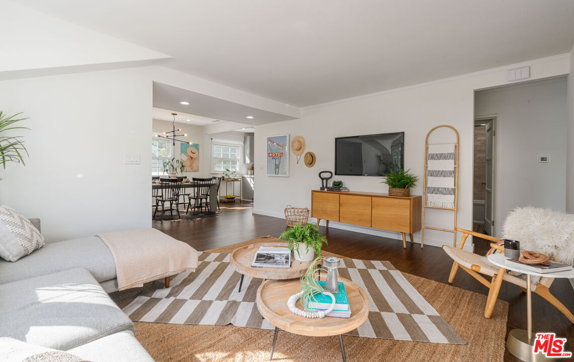 12817 Indianapolis St