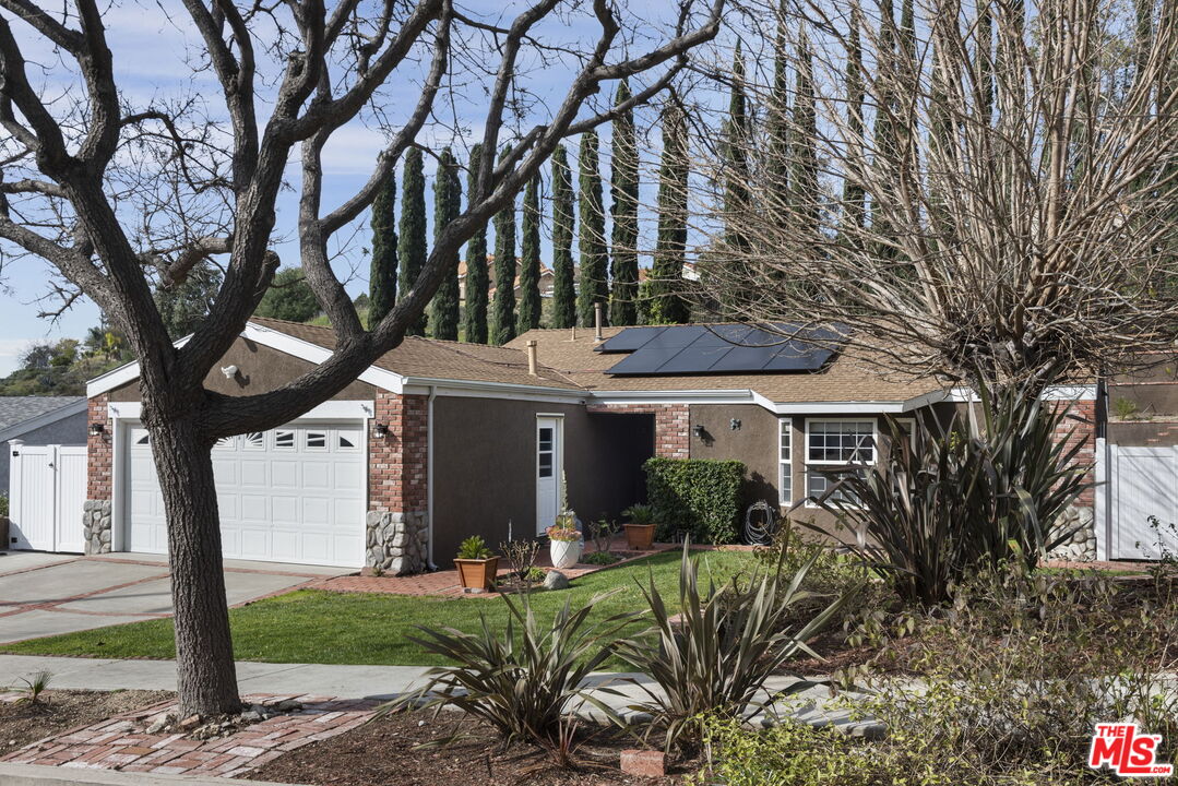 27839 Northbrook Ave