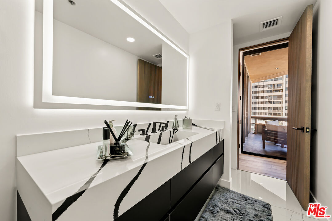 10430 Wilshire Blvd Unit: 503