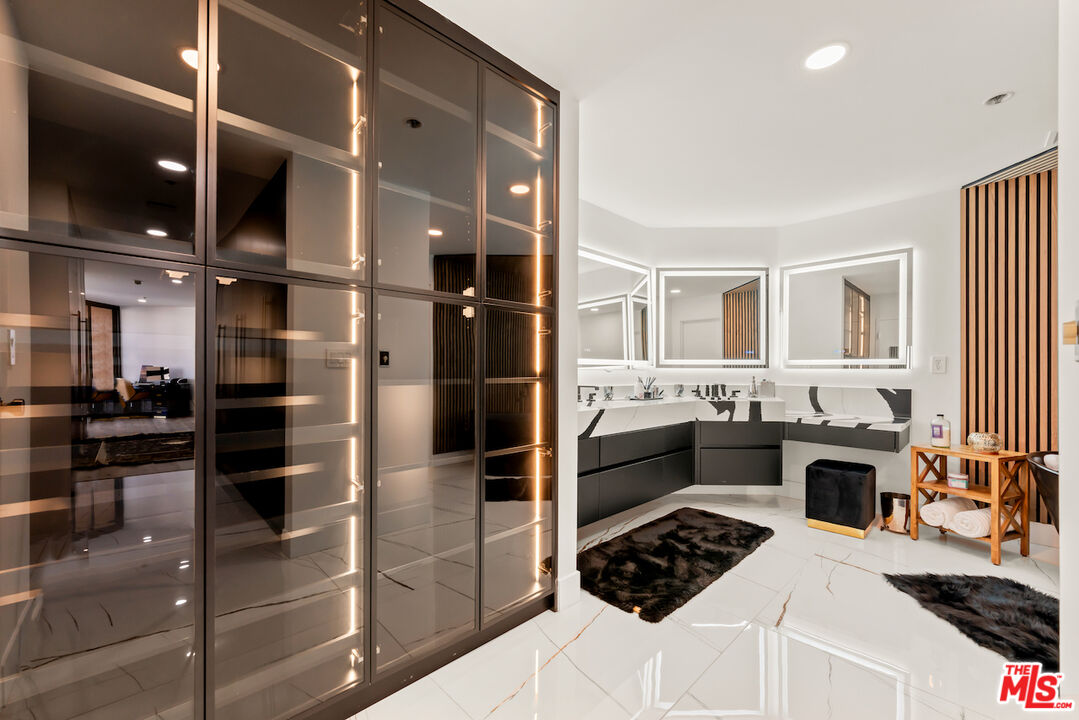 10430 Wilshire Blvd Unit: 503