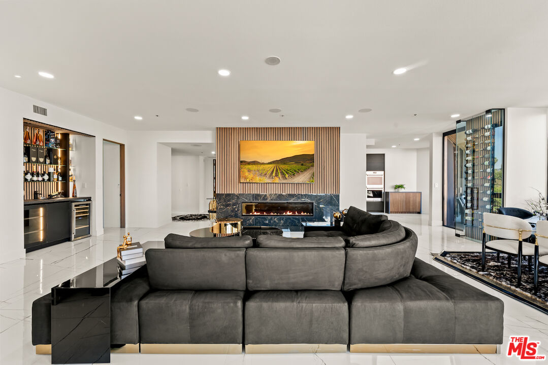 10430 Wilshire Blvd Unit: 503