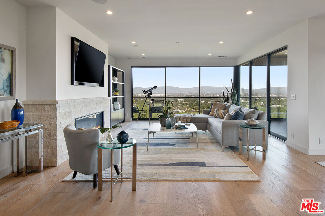 3801 Encino Verde Pl