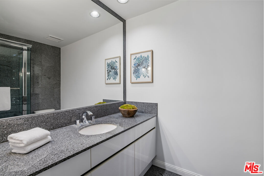 10118 Empyrean Way Unit: 102