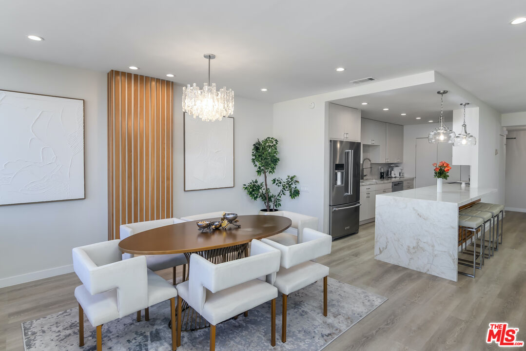 2222 Avenue Of The Stars Unit: 1704